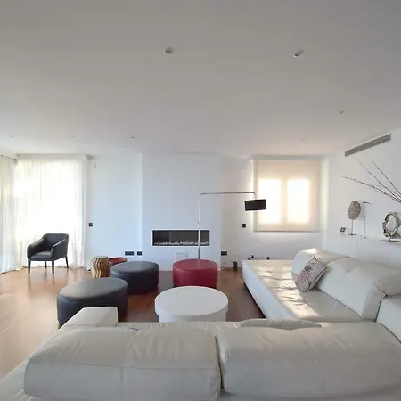 Villa Luxury Gaudí Hlclub Hutb-38675 Vilanova i la Geltrú