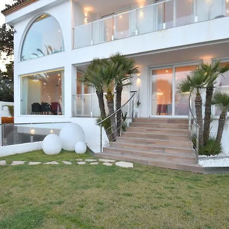 Vila Luxury Gaudi By Hlclub Agency *