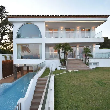 Luxury Gaudi By Hlclub Agency Vila Vilanova i la Geltrú