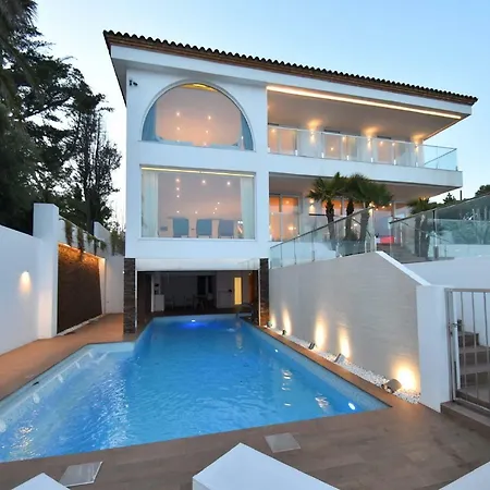 Vila Luxury Gaudi By Hlclub Agency Vilanova i la Geltrú