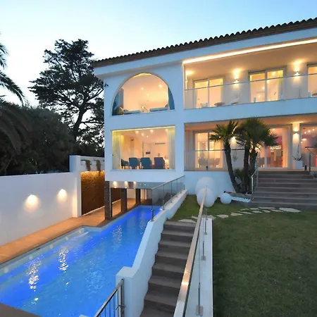 Vila Luxury Gaudi By Hlclub Agency Vilanova i la Geltrú