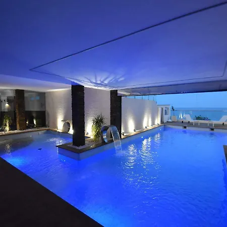 Luxury Gaudi By Hlclub Agency Vila Vilanova i la Geltrú