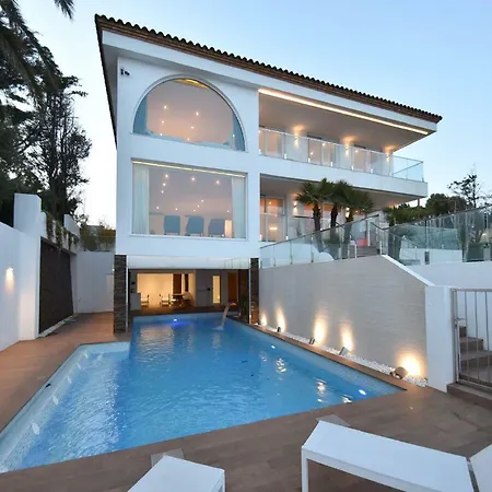 Luxury Gaudi By Hlclub Agency Vila Vilanova i la Geltrú