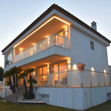 Vila Luxury Gaudi By Hlclub Agency *