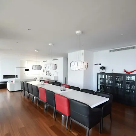 Vila Luxury Gaudi By Hlclub Agency Vilanova i la Geltrú