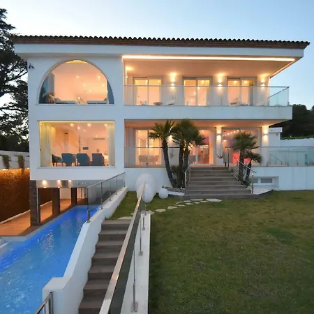 Vila Luxury Gaudi By Hlclub Agency *