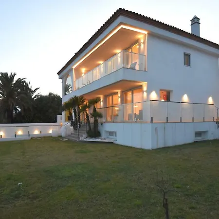 Vila Luxury Gaudi By Hlclub Agency